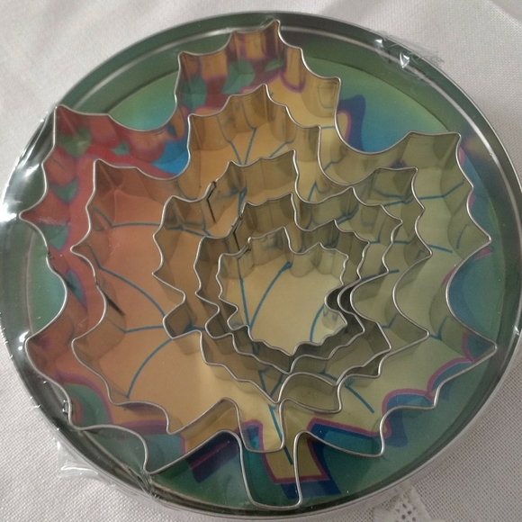 Great gift set for a new baker - Picture 2 of 9